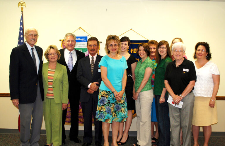 Roanoke – Hollins Rotary Club  Distributes $11,000 in Grants