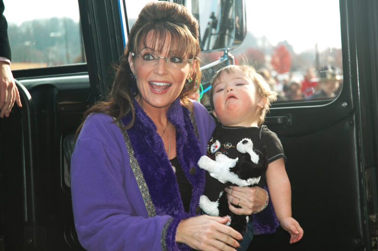 Sarah Palin Wows Valley for Second Time