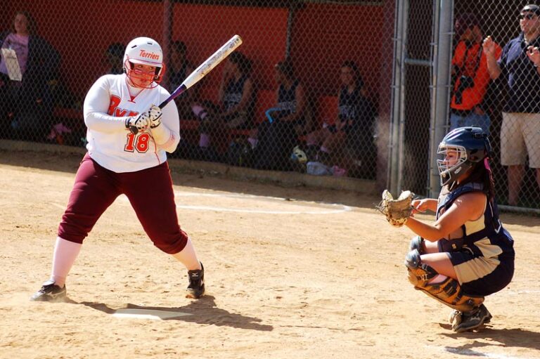 William Byrd Defeats Hidden Valley 2-0 in “Strike Out Cancer” Softball Saturday