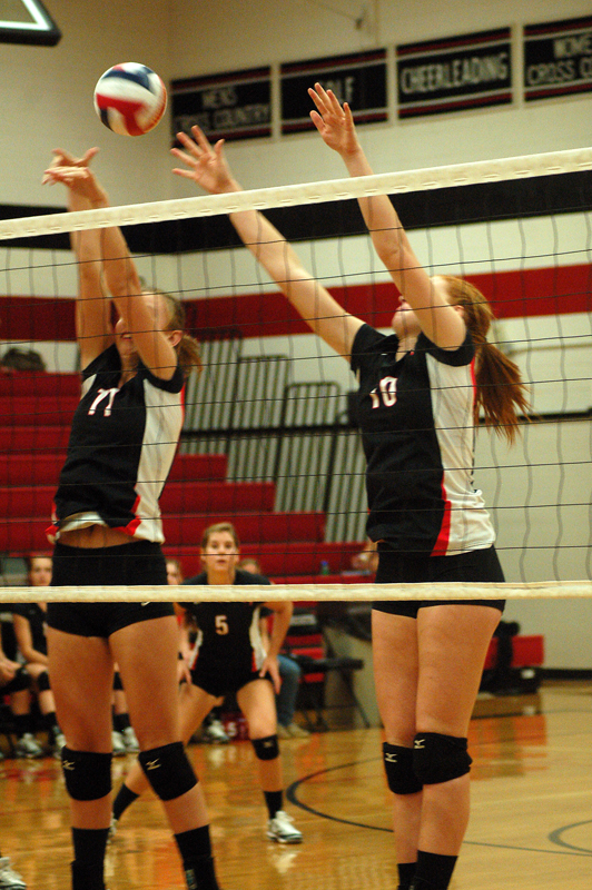 Cave Spring Downs Pulaski 3-0 In River Ridge Volleyball