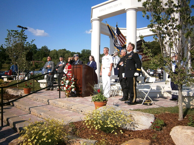 Veterans Monument Unveiled in Vinton
