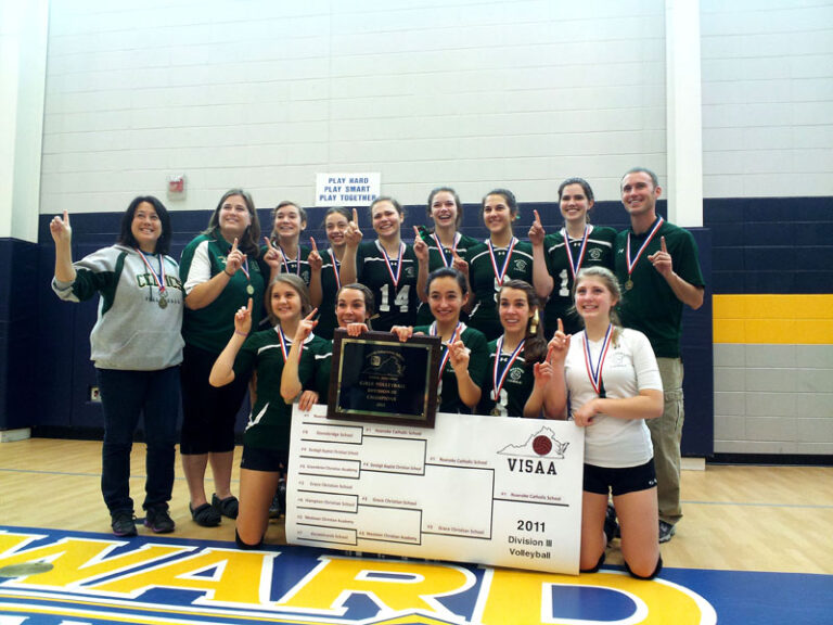 Roanoke Catholic Volleyball Team Wins VISAA Div III State Title