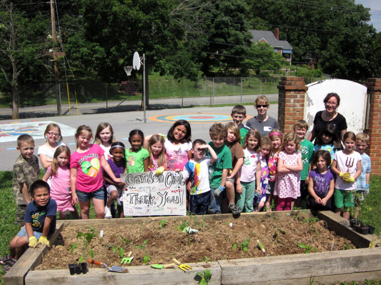 Garden Club Grows at Grandin Court Elementary School