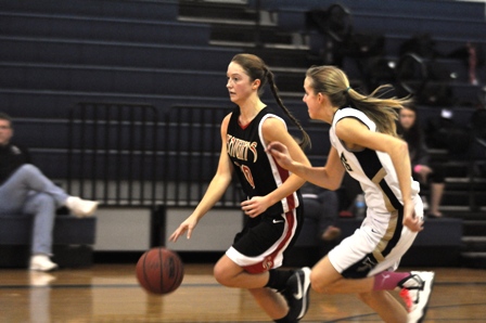 Lady Titans Rally for 53-46 Win Over Cave Spring