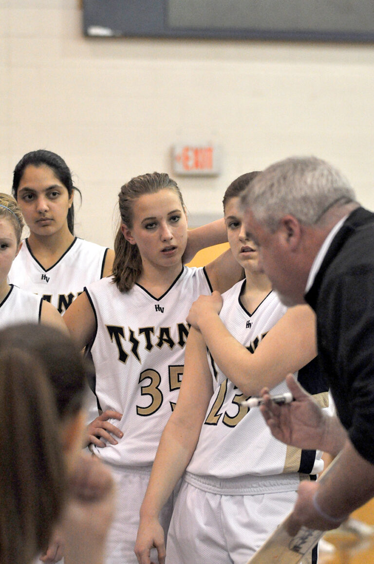 Singleton Leads the Way as Lady Titans Take Rematch with Bruins