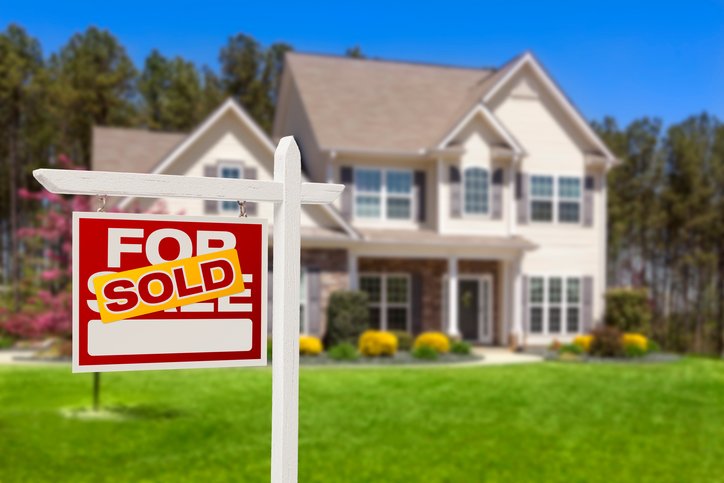 How Real Estate Agents Help New Home Buyers