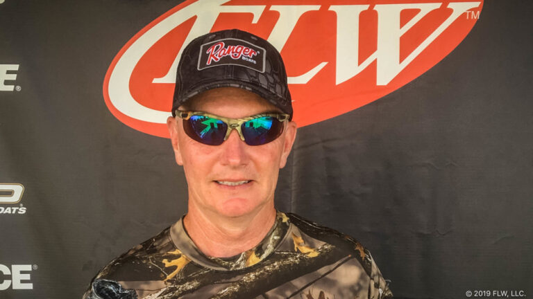 Danville’s Siggers Wins T-H Marine FLW Bass Fishing Tournament on Smith Mountain Lake