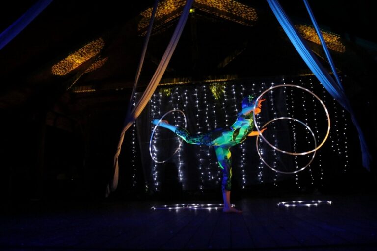 Cirque du Floyd Celebrates Regional Circus Arts