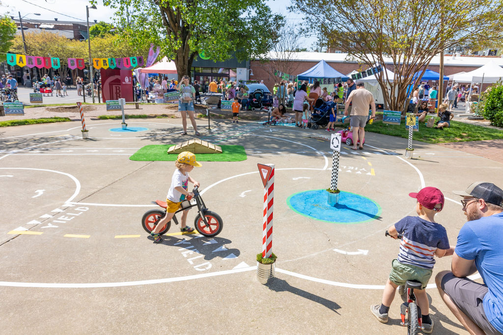 West Side Elementary Unveils New Traffic Garden The Roanoke Star